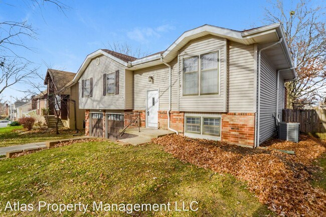 Foto del edificio - 4 br, 2.5 bath House - 16320 W 126th St