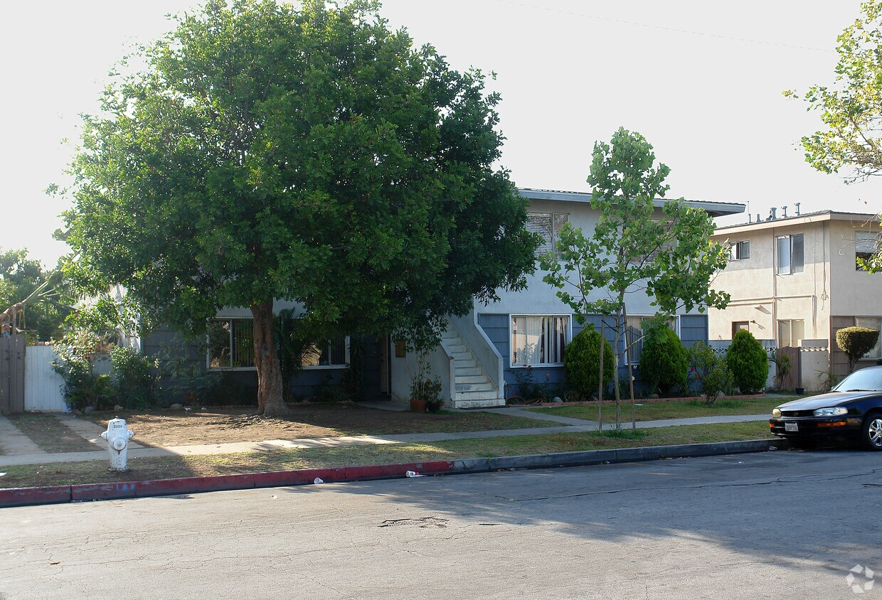 Foto del edificio - 2615 S Baker St