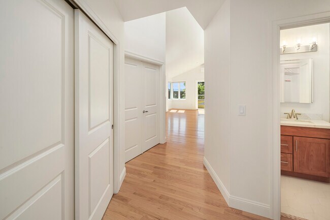 Foto del edificio - 719 2nd Ave W