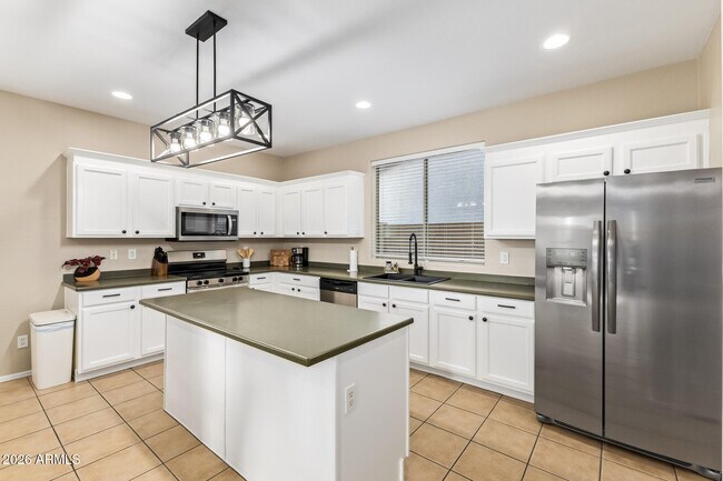 Foto del edificio - 3143 S Southwind Dr