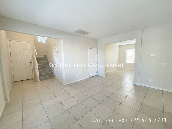 Building Photo - 6566 Gertrude Ct