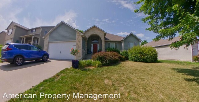 Building Photo - 5 br, 3 bath House - 504 Applewood Dr