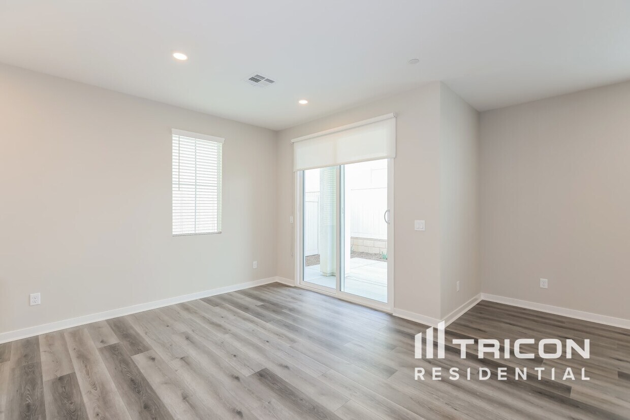 Foto principal - 31665 Luther Dr