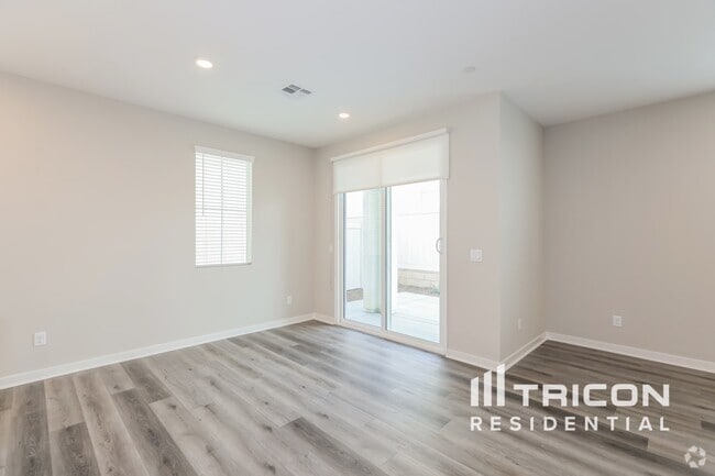 Building Photo - 31661 Luther Dr