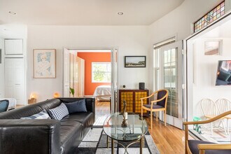 Building Photo - 938 21st Ave