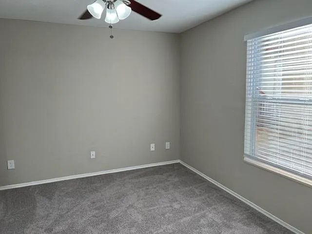 Foto del edificio - 831 Camargo Way