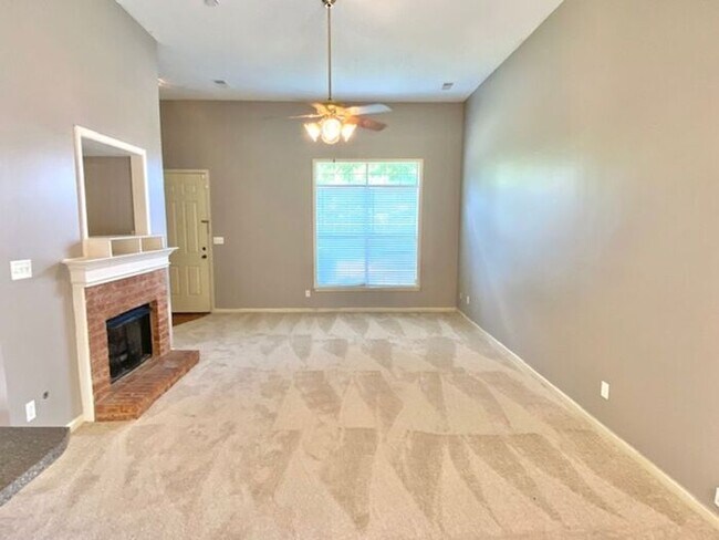 Building Photo - Cordova-Spacious 3 Bedroom 2.5 Home