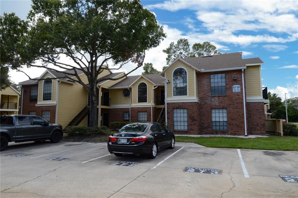Foto principal - 8728 Mallard Reserve Dr