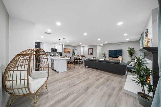 Foto del edificio - 9827 San Diego St