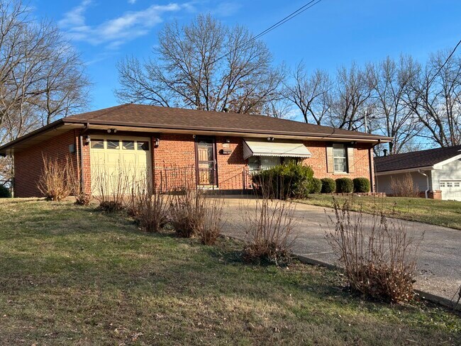 Foto del edificio - 230 Georgia Ave