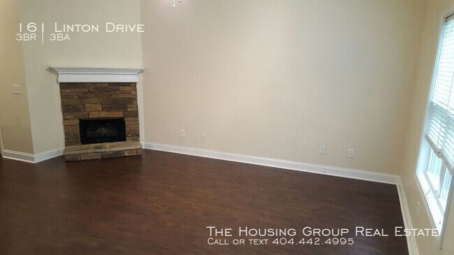 Building Photo - Ready Now!!!  Acworth Townhome