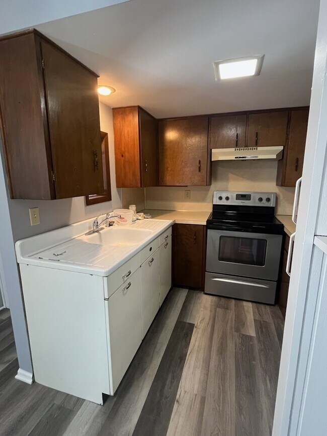 Foto del edificio - 333 W Washington Ave