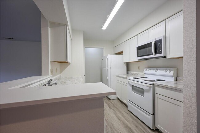 Building Photo - 8701 Schick Rd