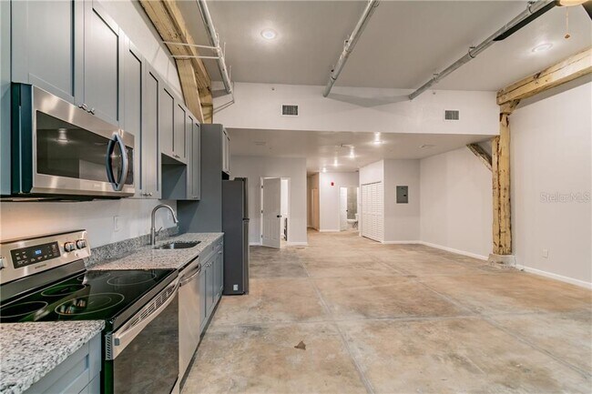 3108 N Jefferson St Unit 103, Tampa, FL 33603 Apartment