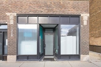 Building Photo - 1338 W Irving Park Rd