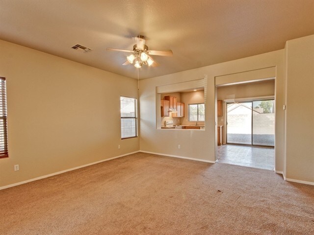 Foto del edificio - 3506 N 130th Ave