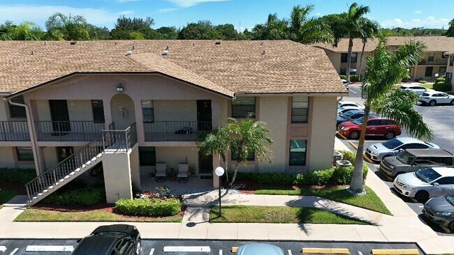Foto del edificio - 9480 Boca Cove Cir