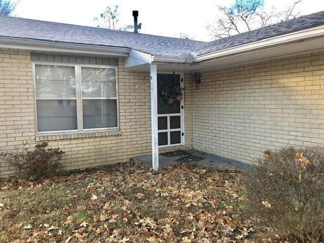 Building Photo - 1300 W Rolling Oaks Dr