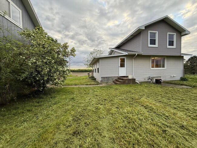 Foto del edificio - Charming 3BR House in Owosso