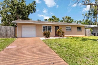 Building Photo - 3520 Aloha Dr