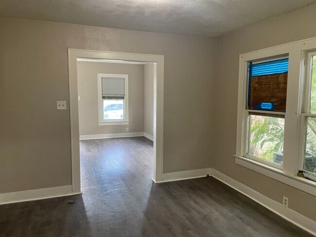 Foto del edificio - 602 Eleanor St