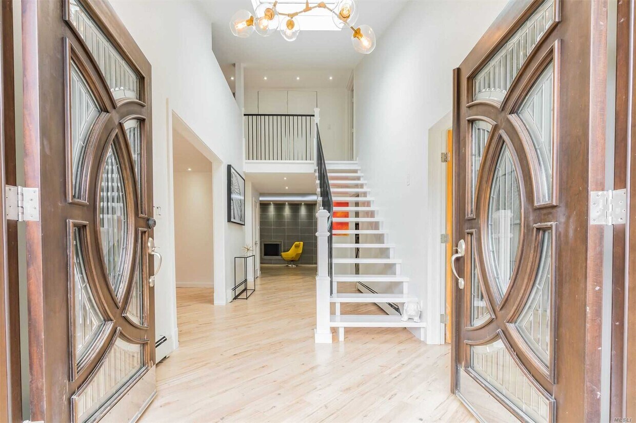 Foto principal - 235 Saddle Ln
