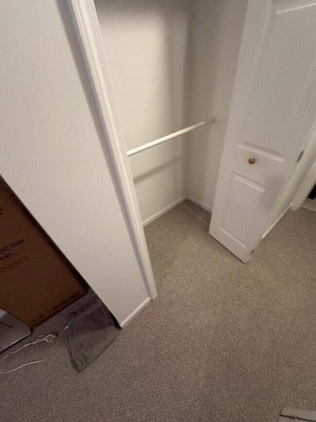 Foto del edificio - 408 N Madison St