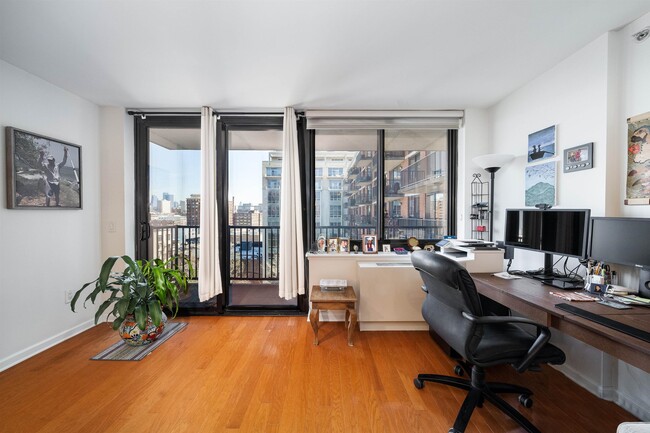 Foto del edificio - 700 Grove St