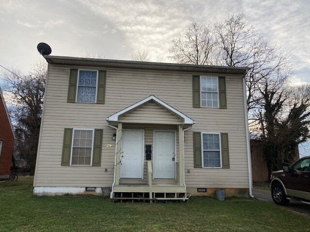 Building Photo - 2718 Edison St NE