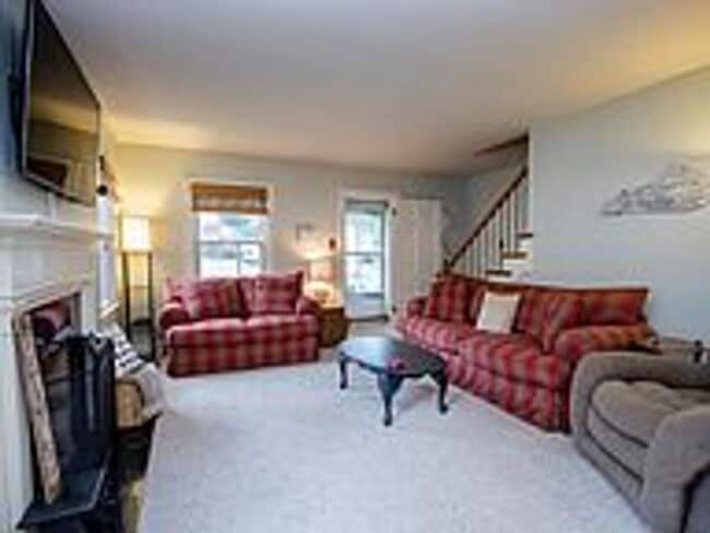 Photo - 1083 Duncan Ave. House