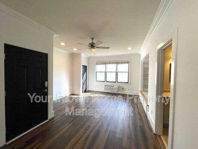 Foto del edificio - 1867 Gordon Manor NE