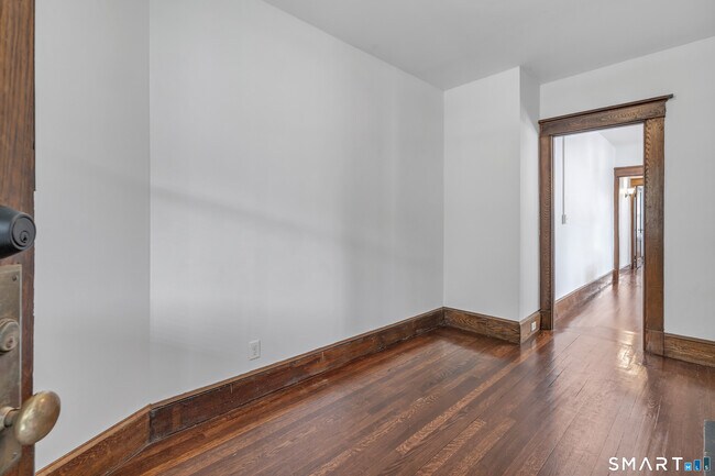 Foto del edificio - 66 Brownell St