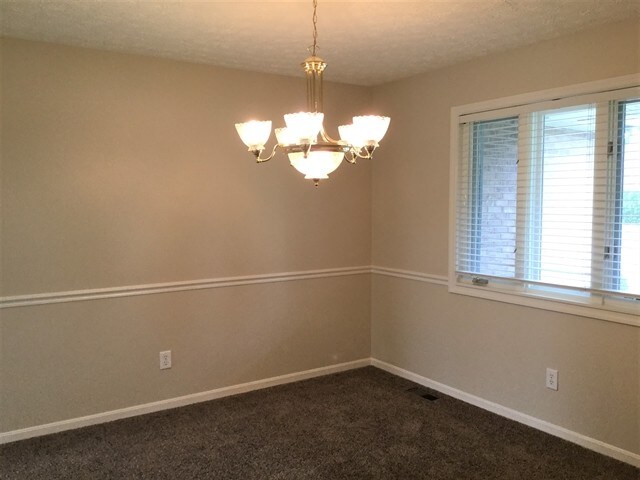 Foto del edificio - 6486 Cumberland Lake Ct