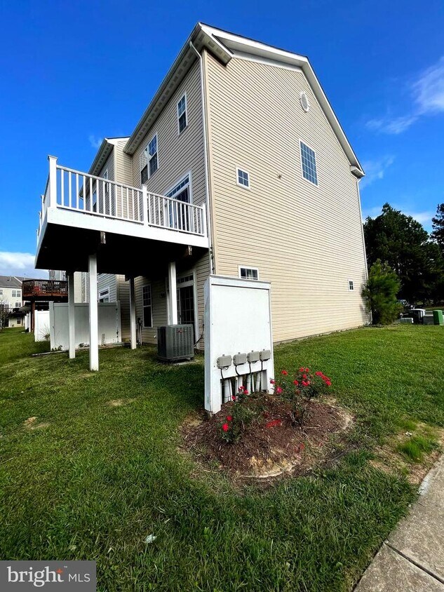 23117 Primrose Wy, California, MD 20619 Townhome Rentals in