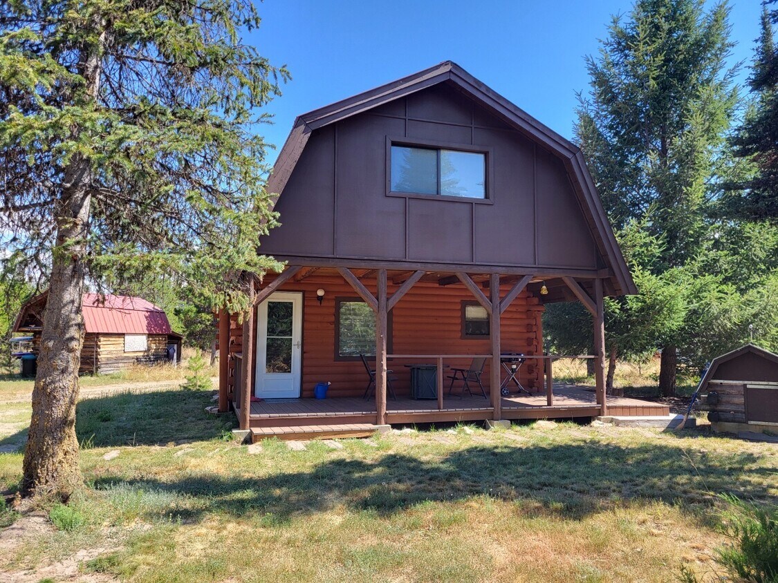 Primary Photo - 116 Forest Pl