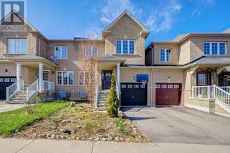 Building Photo - 65 Westcliffe Cres