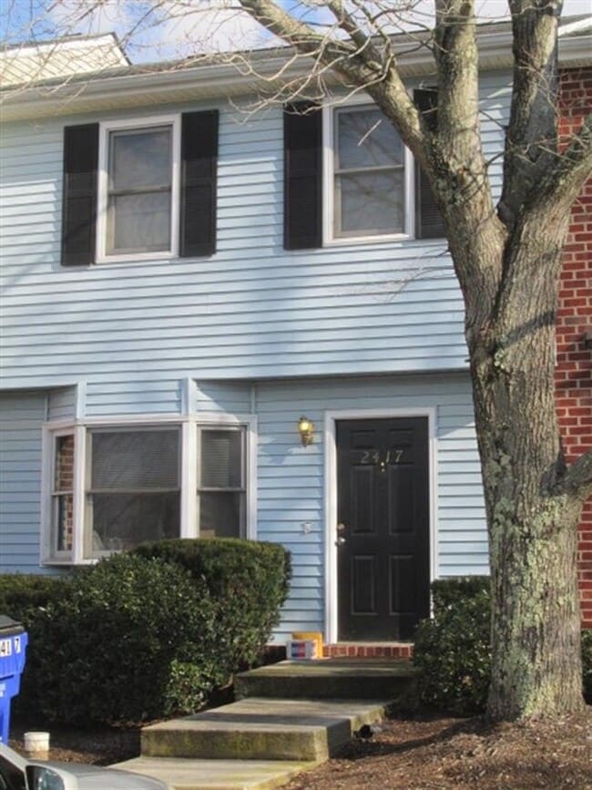 Building Photo - 2417 Ridge Rd