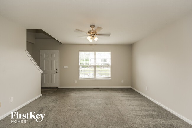 Building Photo - 10319 McCauley Dr