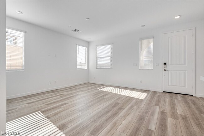 Foto del edificio - 10733 Rhinehill Ave