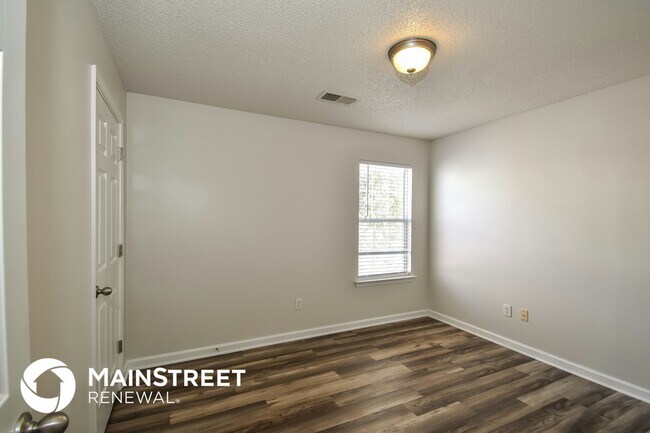 Building Photo - 1116 Warwick Pl