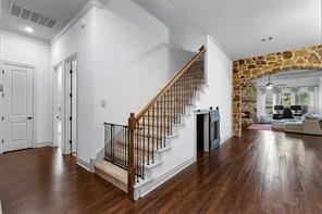 Foto del edificio - 321 Westwood Dr