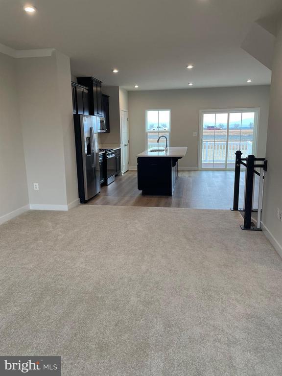 Foto del edificio - 2067 Lockwood Dr