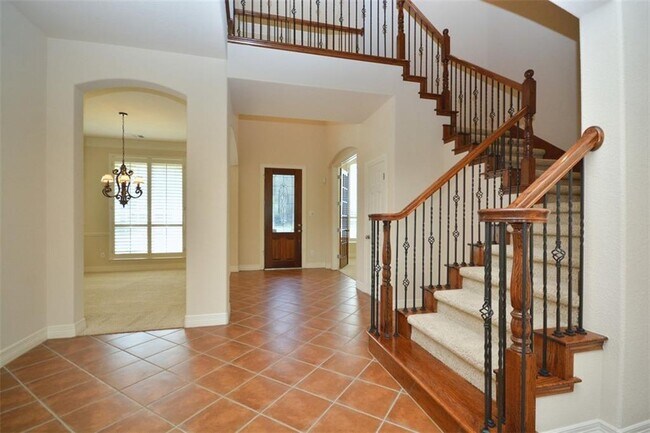 Building Photo - 2511 Trailing Vine Way