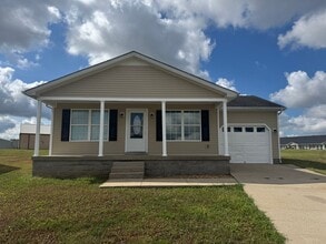 Building Photo - 140 Perdez Ct