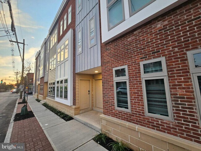 Foto del edificio - 200 Hamilton Ave