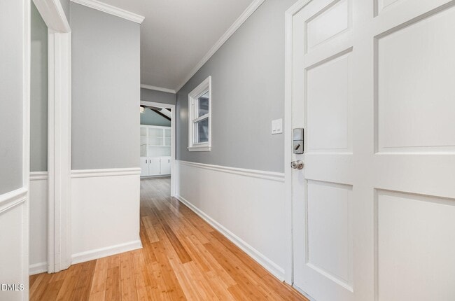 Foto del edificio - available now