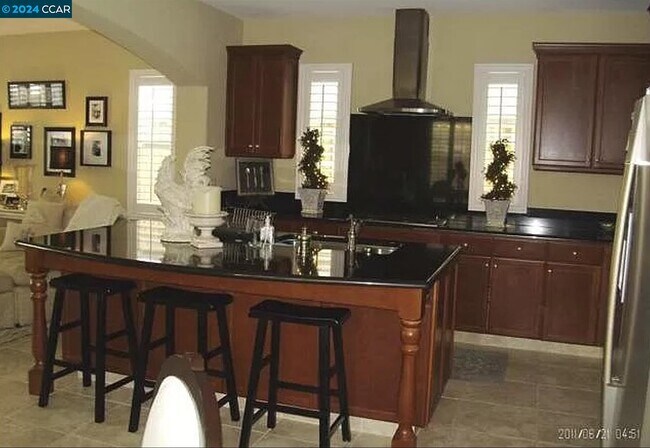 Foto del edificio - 824 Griffon Ct