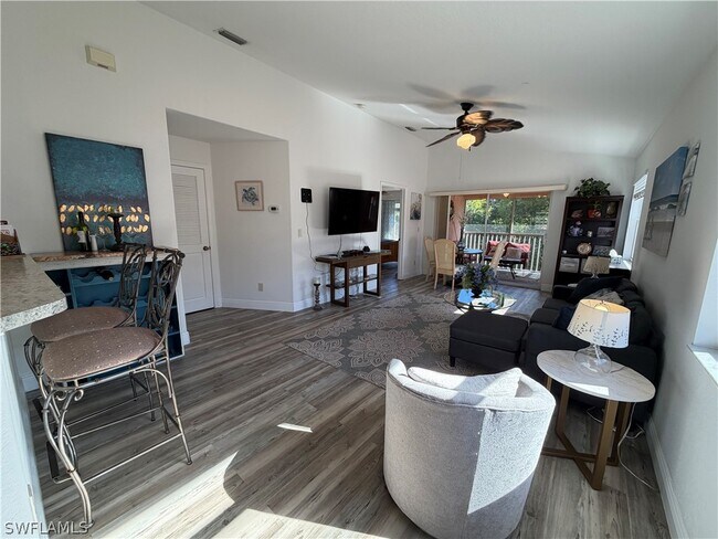 Foto del edificio - 26699 Little John Ct