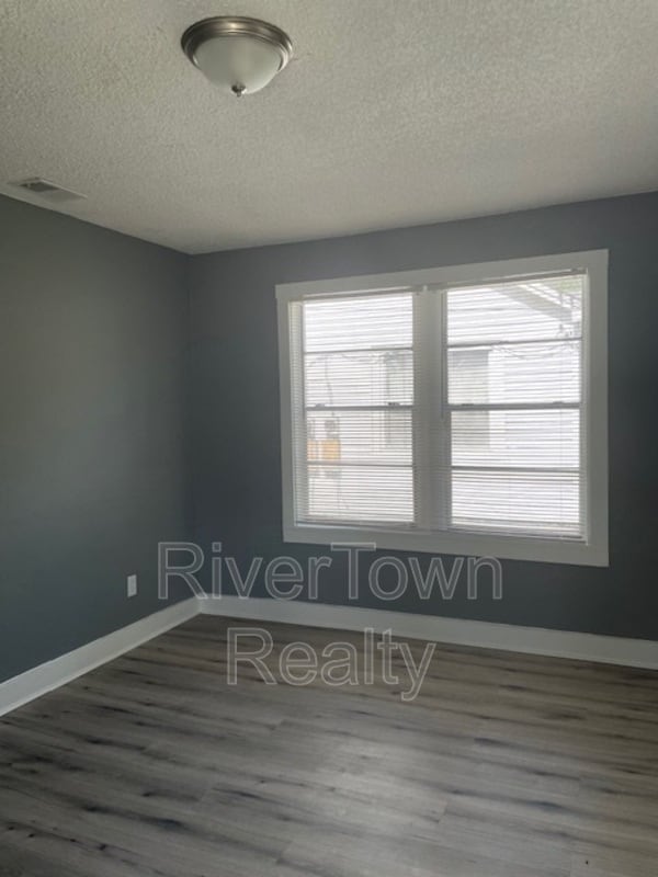 Foto del edificio - 3757 Fairmont Ave