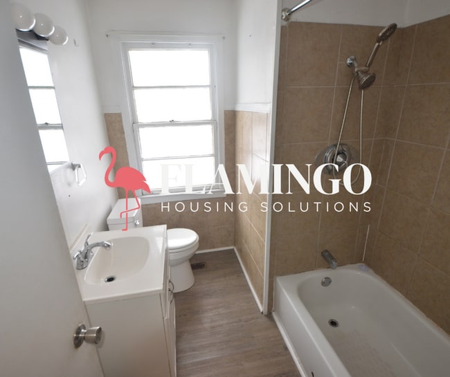 Building Photo - 3963 Nicholas Rd